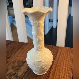 Elegant Cream Ceramic Bud Vase